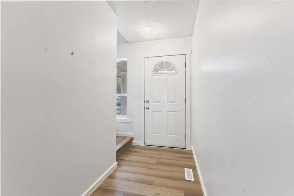 42 Citadel Meadow Gardens NW