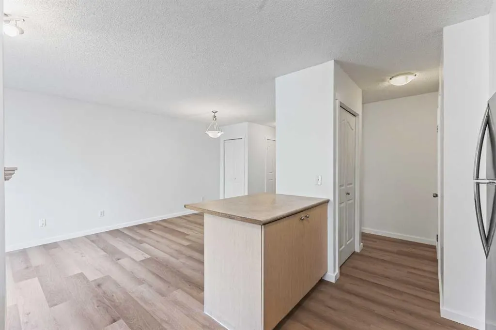 42 Citadel Meadow Gardens NW