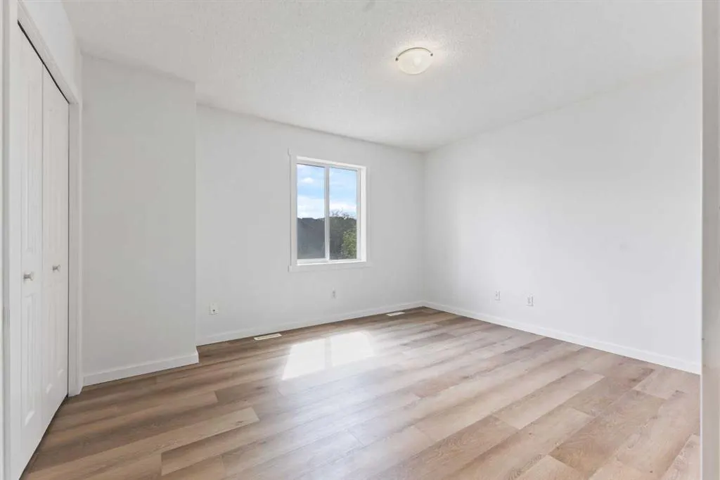 42 Citadel Meadow Gardens NW