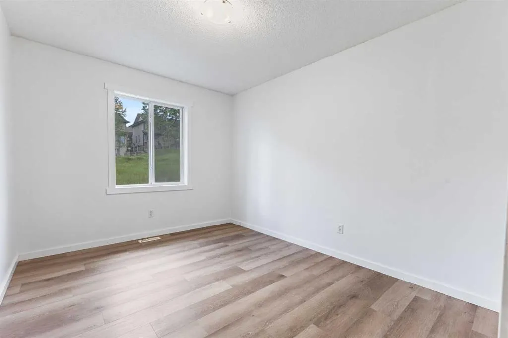 42 Citadel Meadow Gardens NW