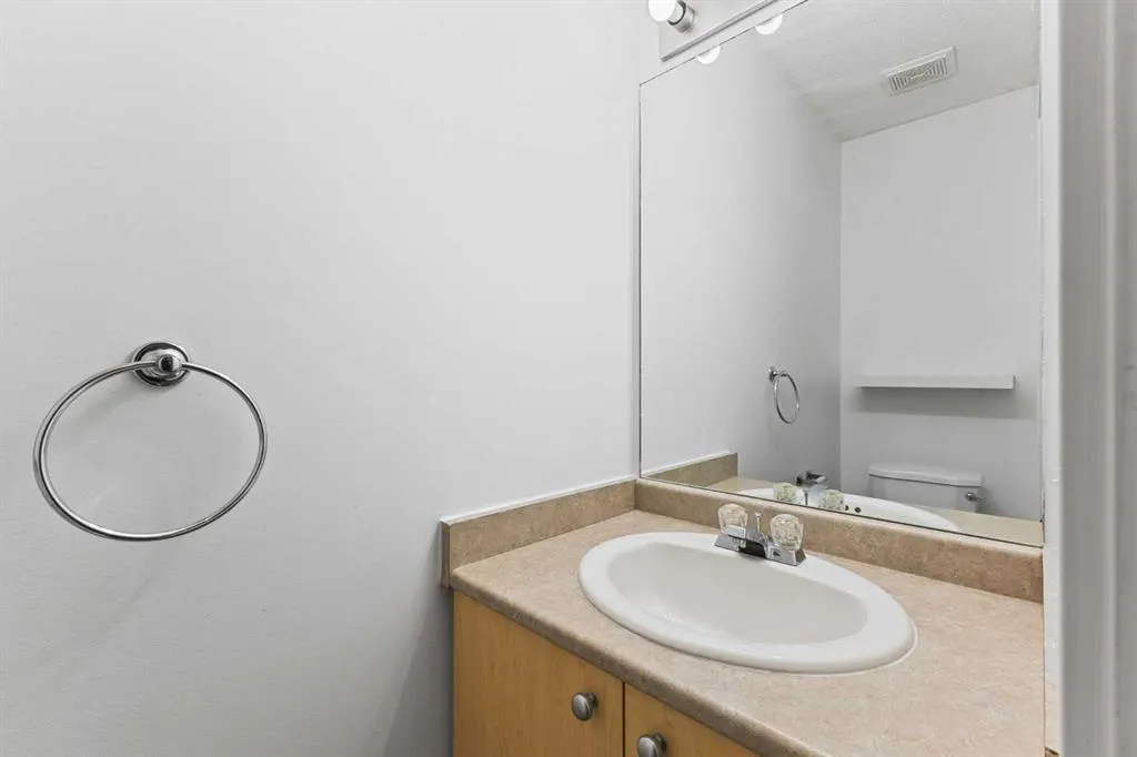 42 Citadel Meadow Gardens NW