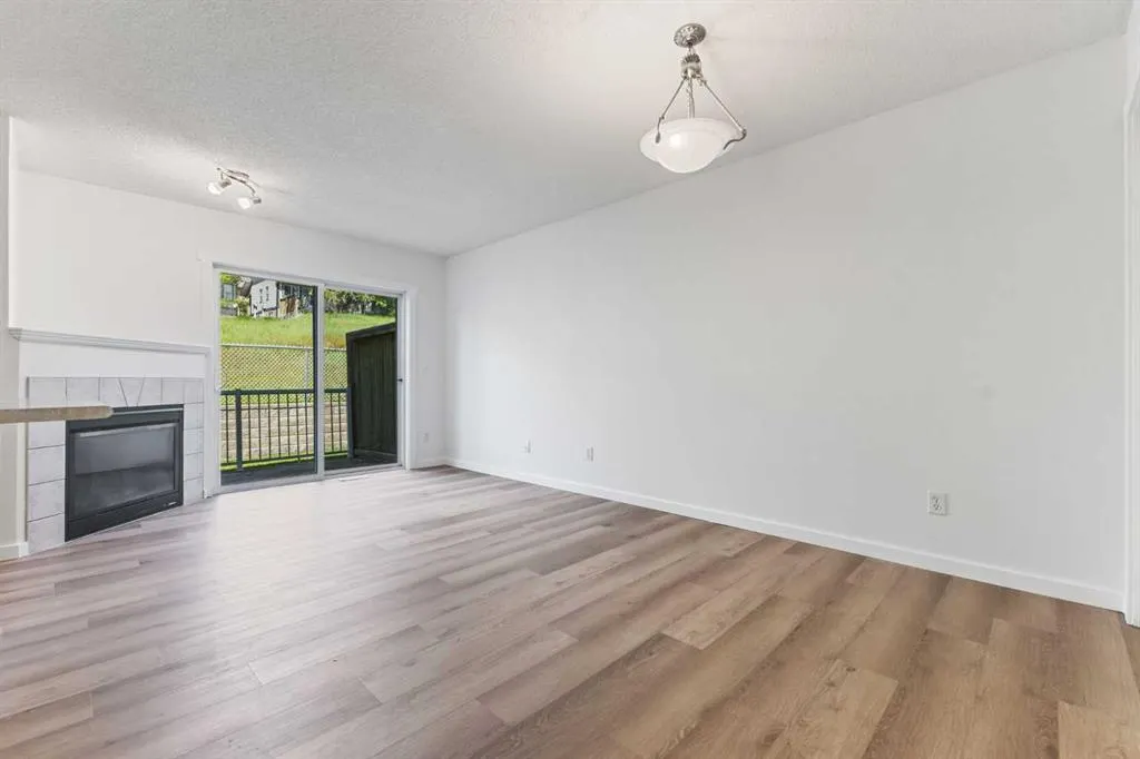 42 Citadel Meadow Gardens NW