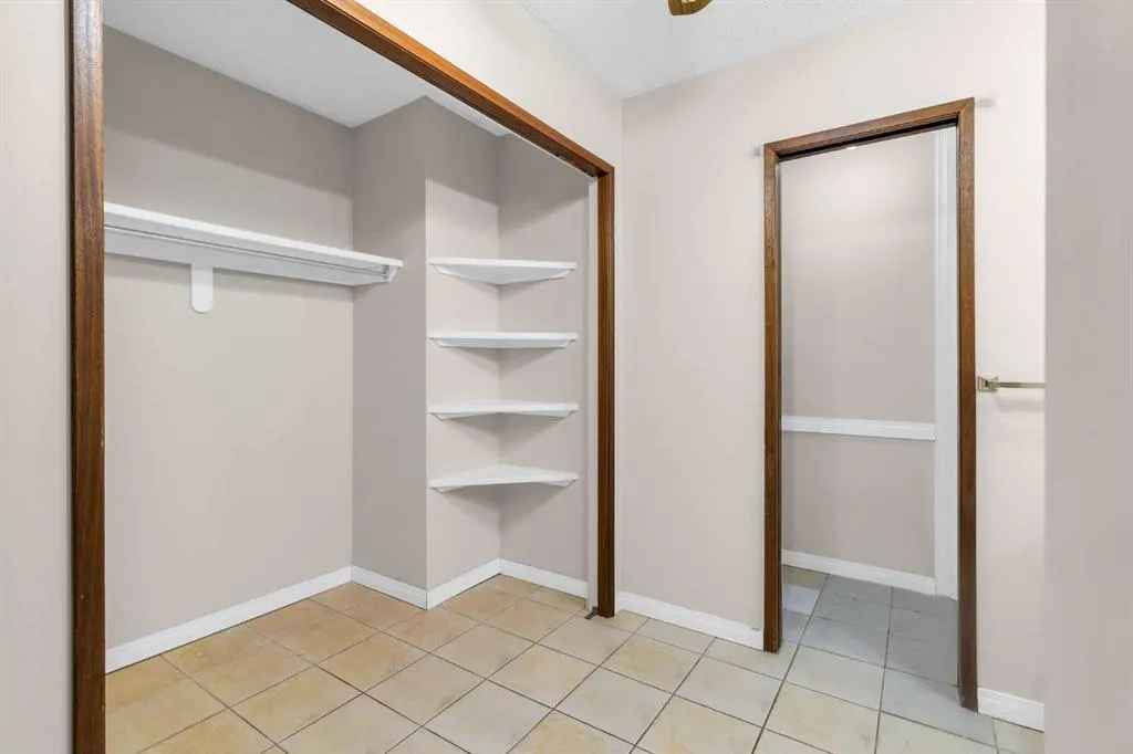 56 Castlefall Way NE