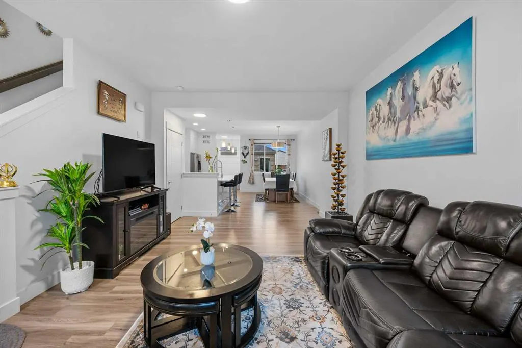 141 Carrington Boulevard NW