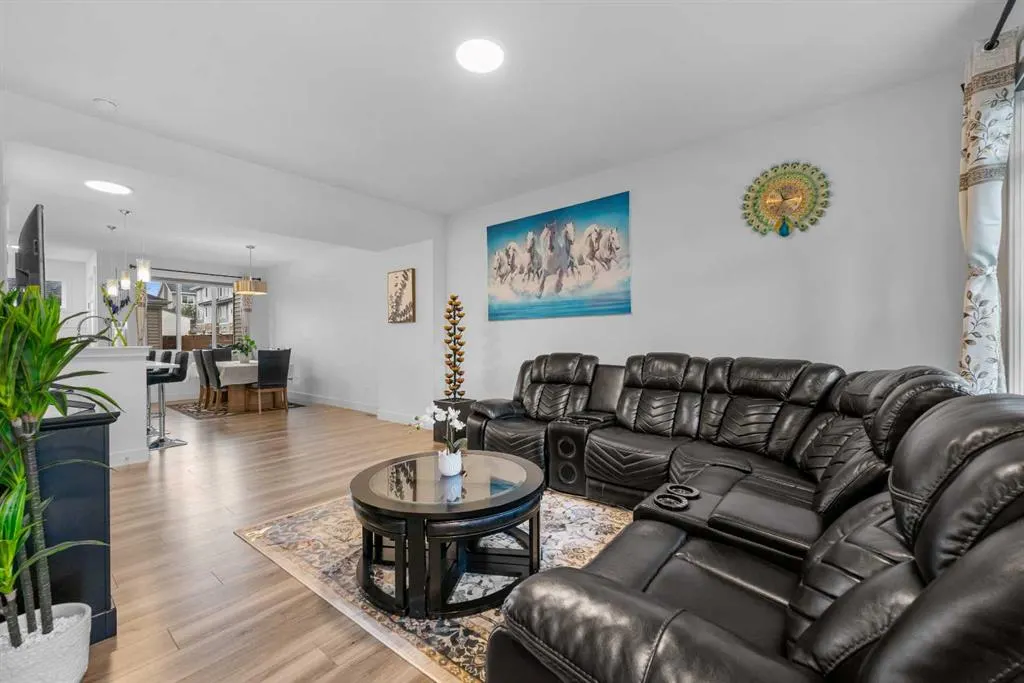 141 Carrington Boulevard NW