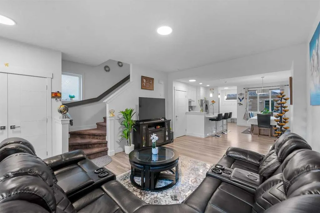 141 Carrington Boulevard NW