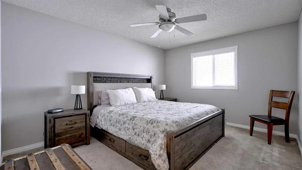 78 Athabasca Crescent