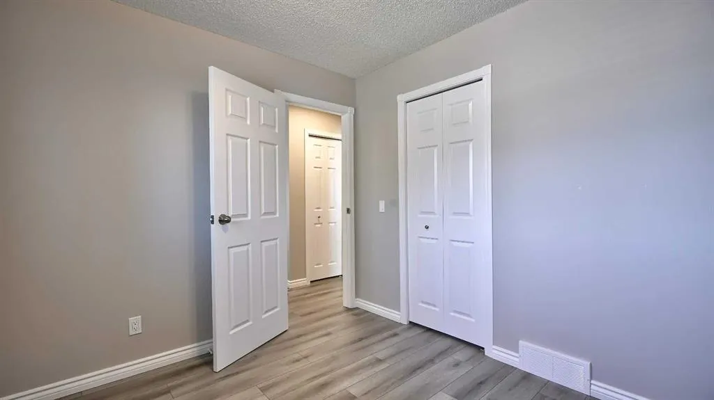78 Athabasca Crescent