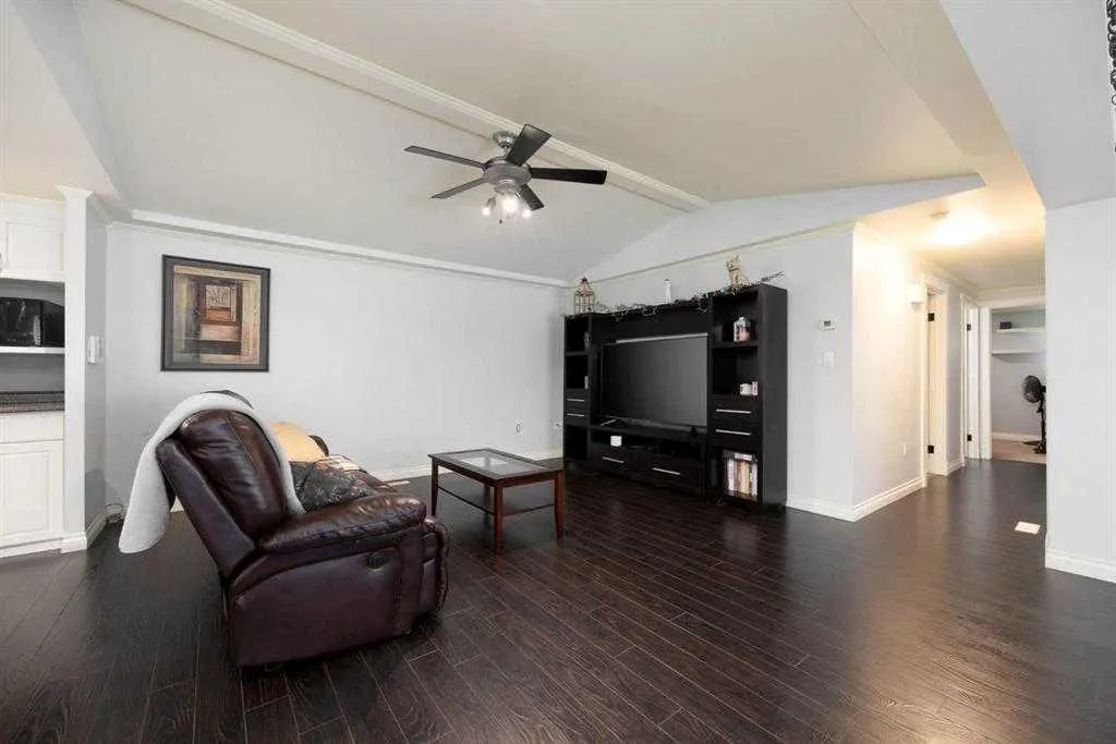 161 Mustang Road
