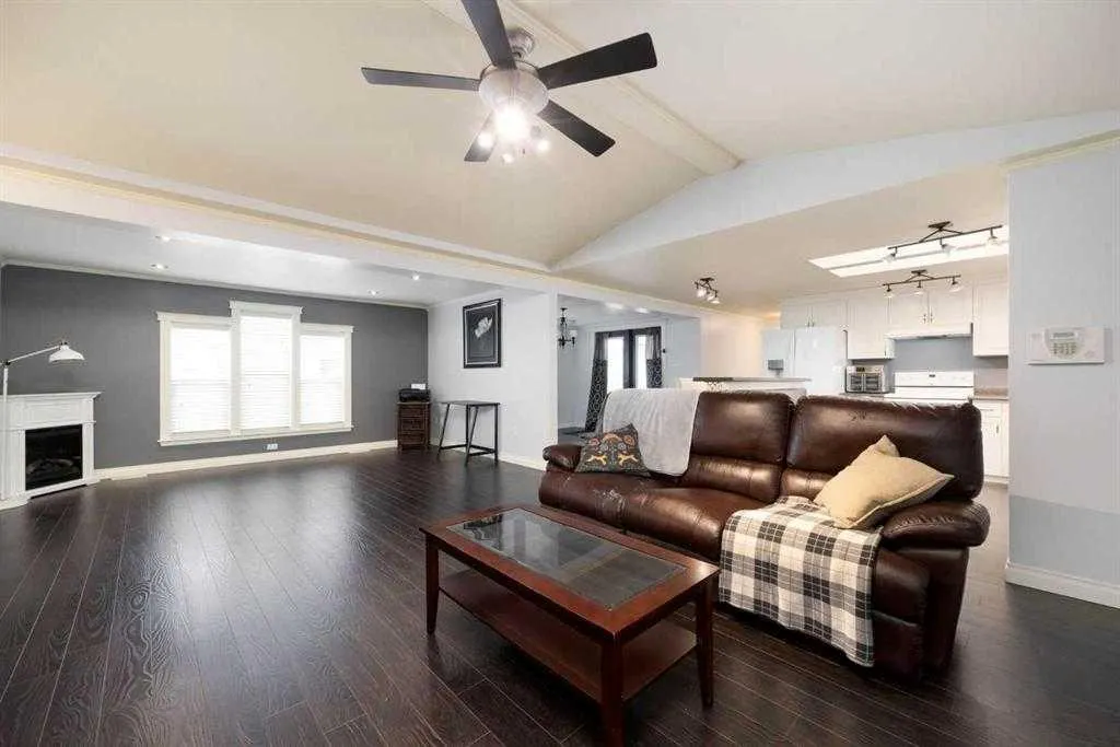 161 Mustang Road