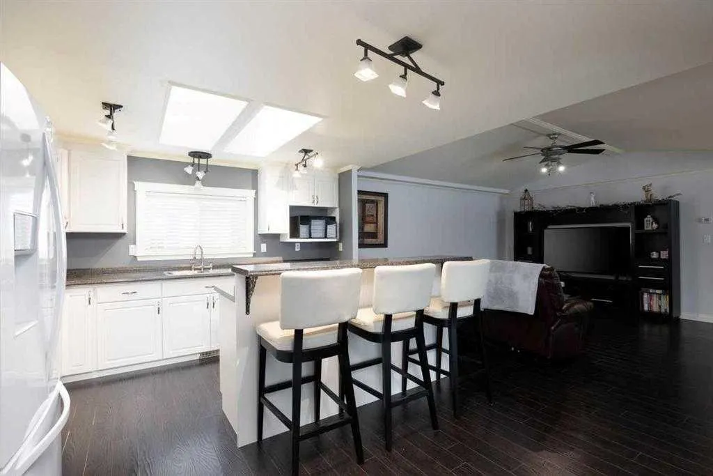 161 Mustang Road