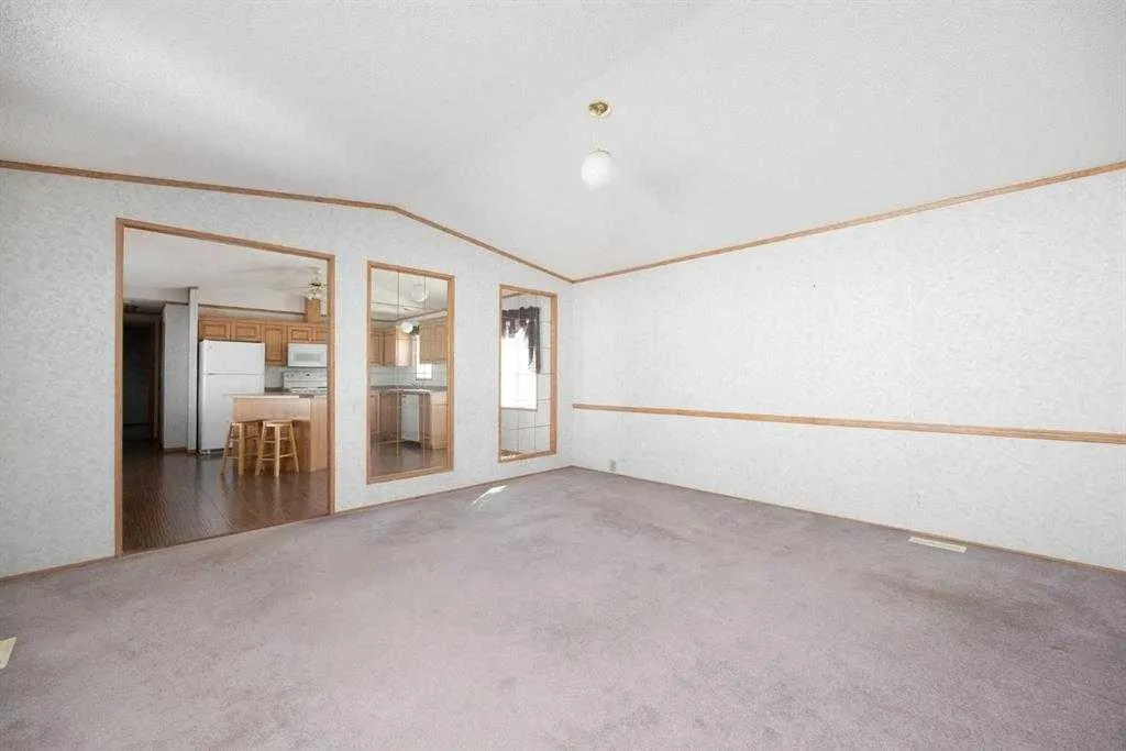 272 Palomino Close