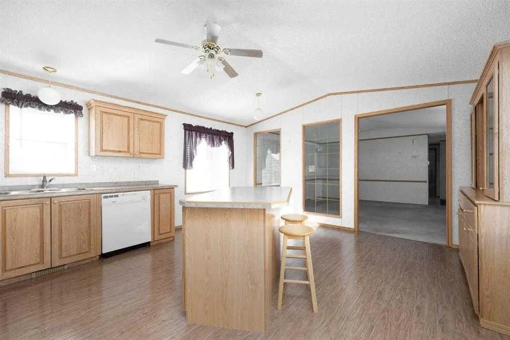 272 Palomino Close