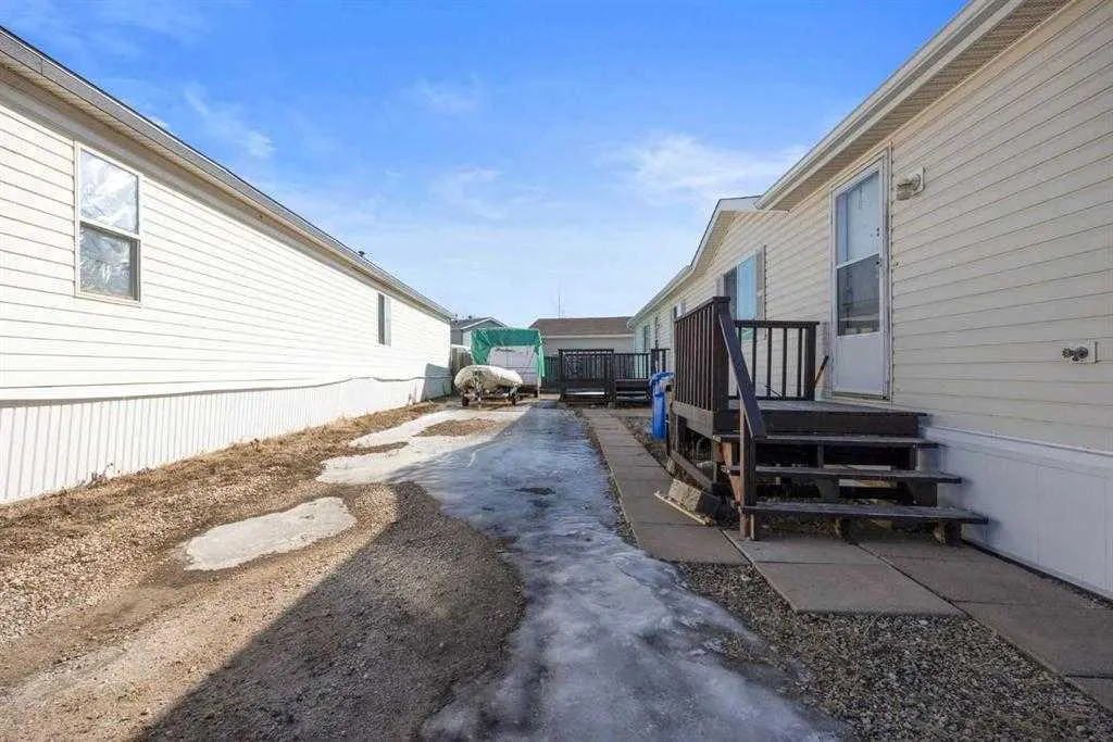 272 Palomino Close