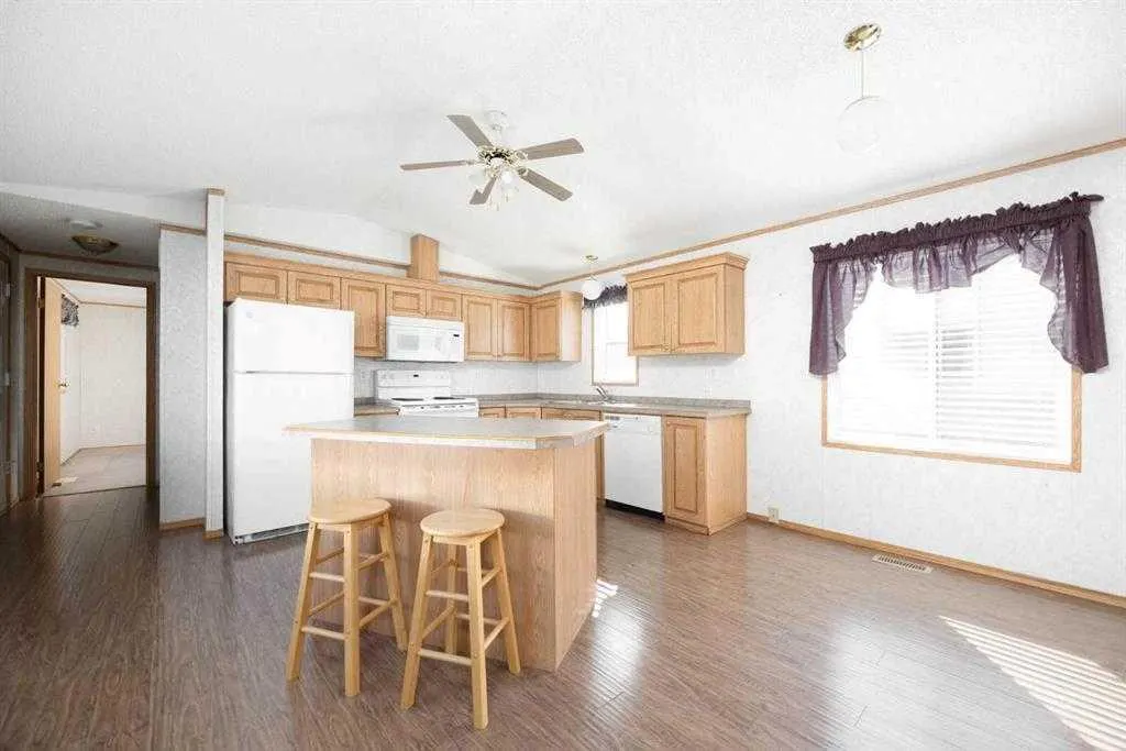 272 Palomino Close