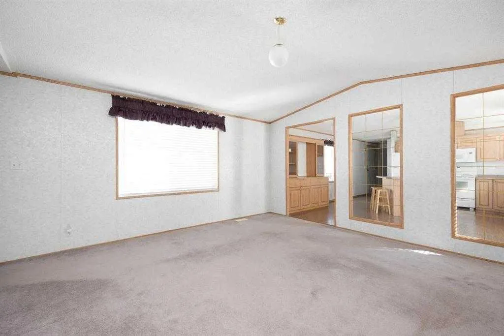 272 Palomino Close