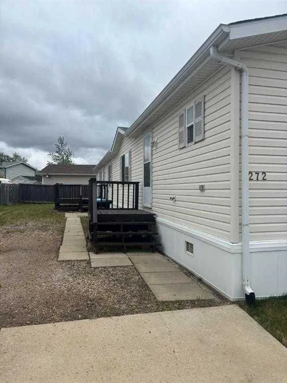 272 Palomino Close