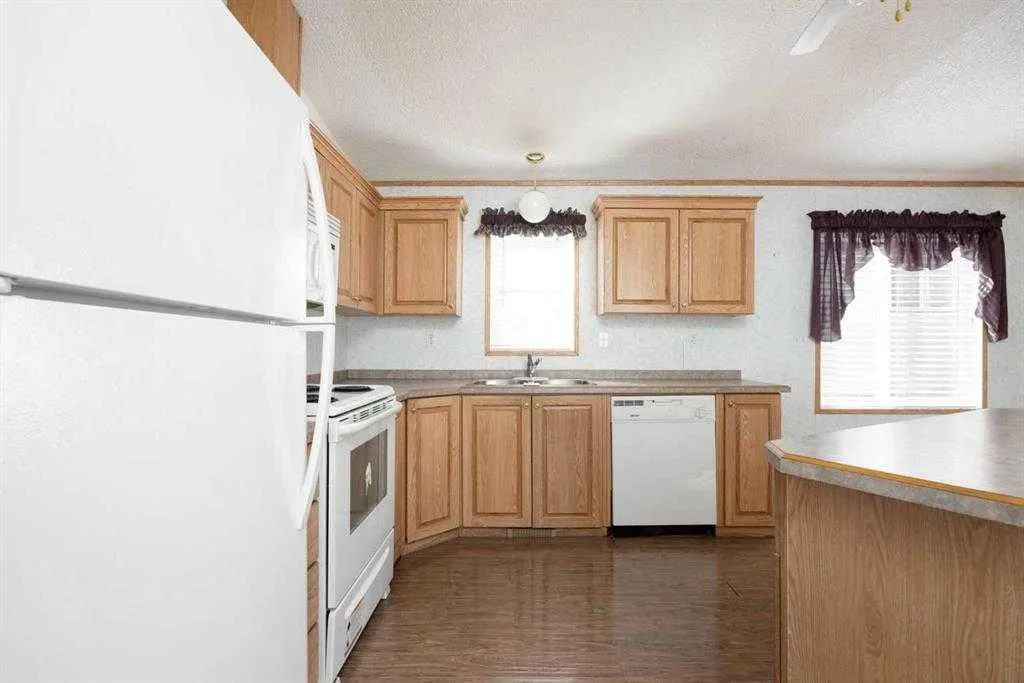 272 Palomino Close