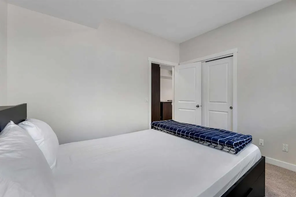 300 Marina Drive, #198