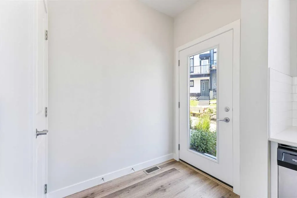 16 Evanscrest Park NW, #310