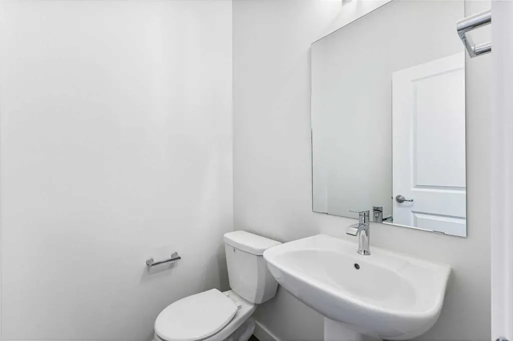 16 Evanscrest Park NW, #310