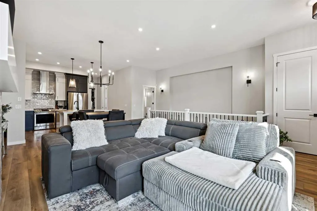 537 Marine Drive SE