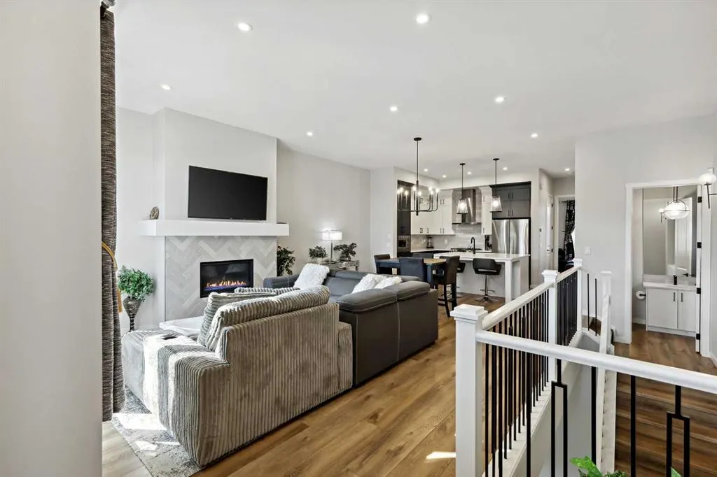 537 Marine Drive SE