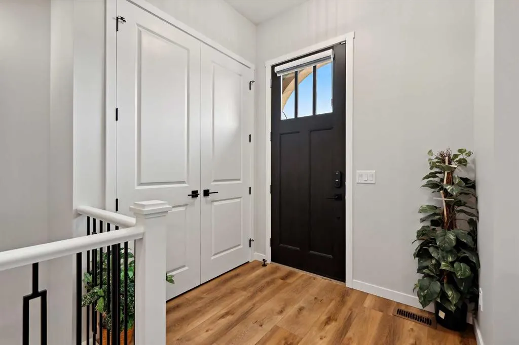 537 Marine Drive SE