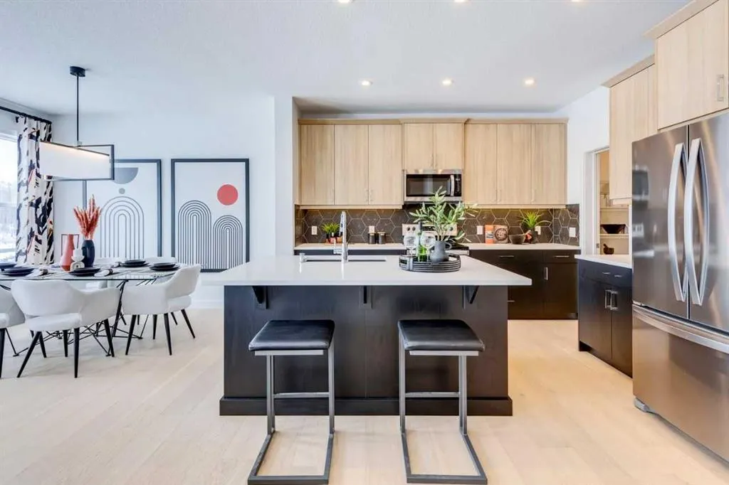 137 Legacy Reach Crescent SE