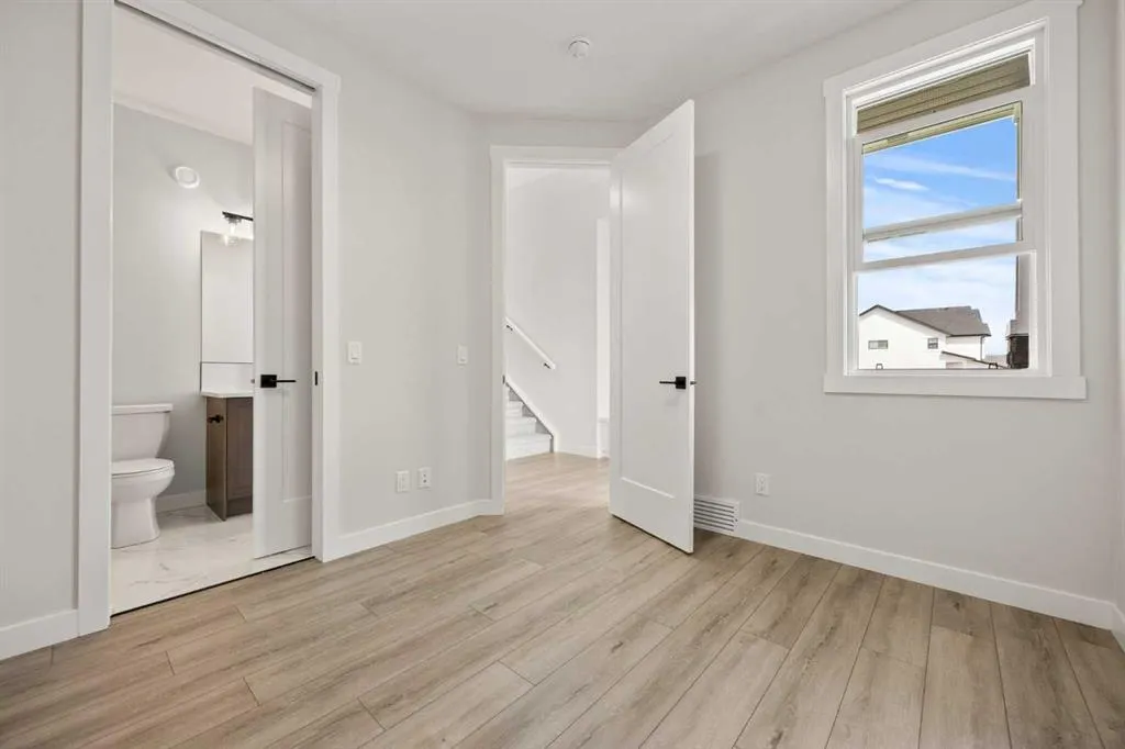 466 Kinniburgh Loop