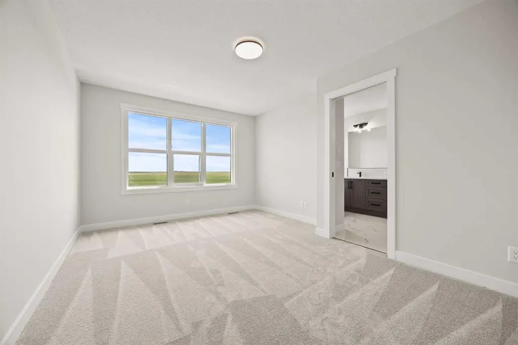 466 Kinniburgh Loop