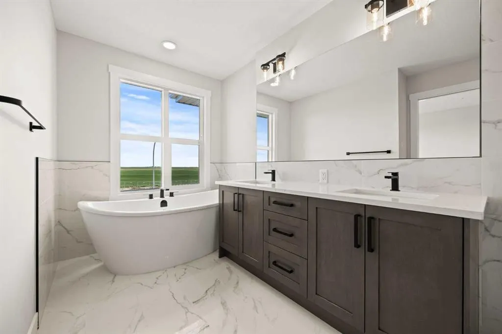 466 Kinniburgh Loop