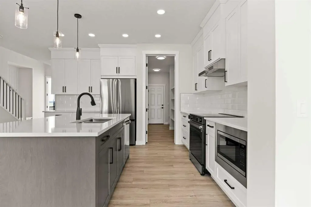 466 Kinniburgh Loop