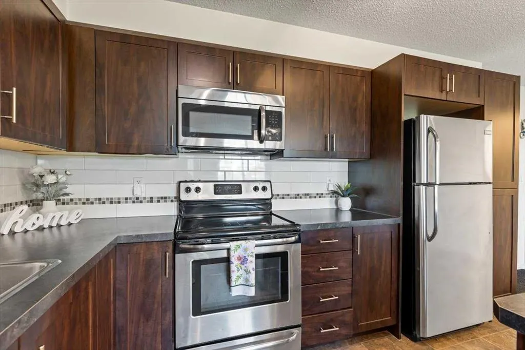 279 Copperpond Common SE, #4104