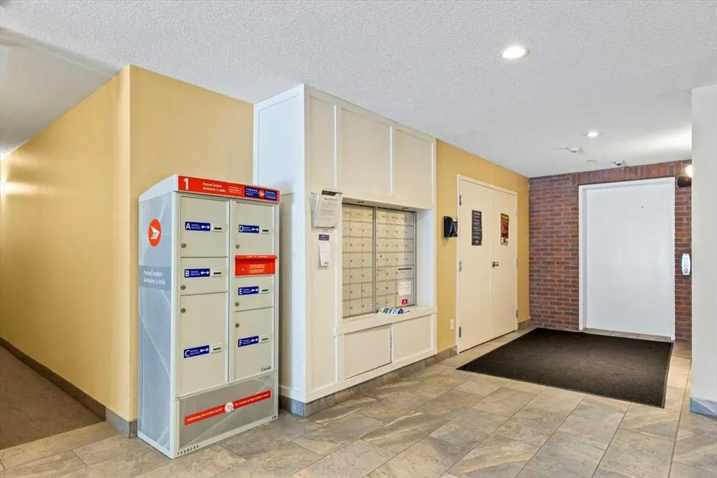 279 Copperpond Common SE, #4104