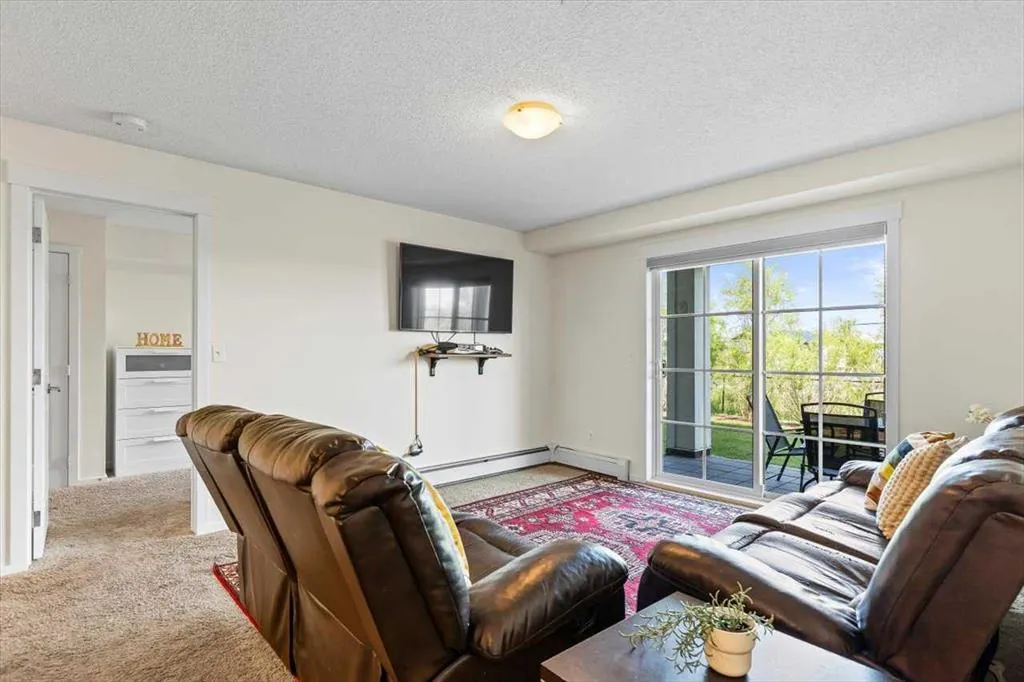 279 Copperpond Common SE, #4104