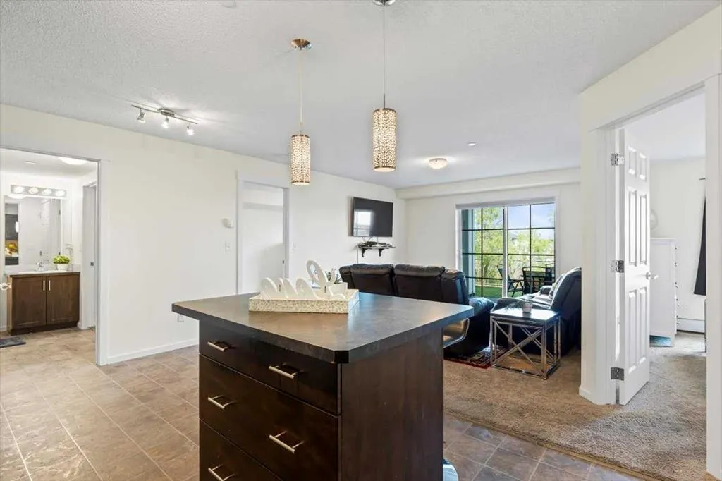 279 Copperpond Common SE, #4104