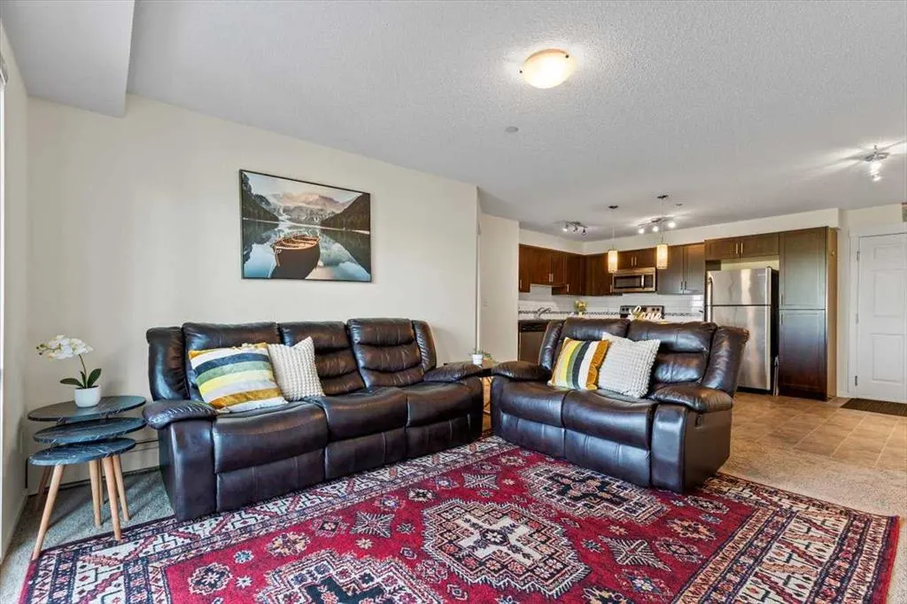 279 Copperpond Common SE, #4104