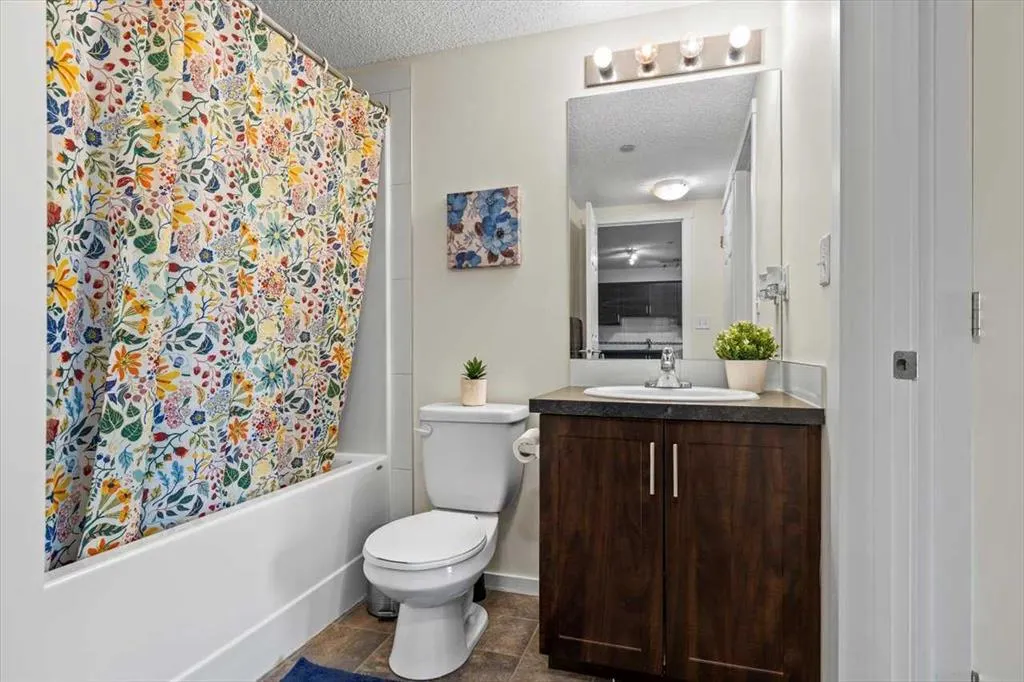 279 Copperpond Common SE, #4104