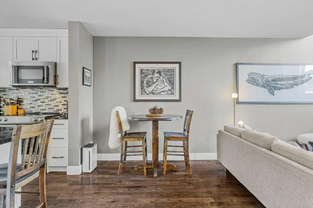 601 4 Street, #3