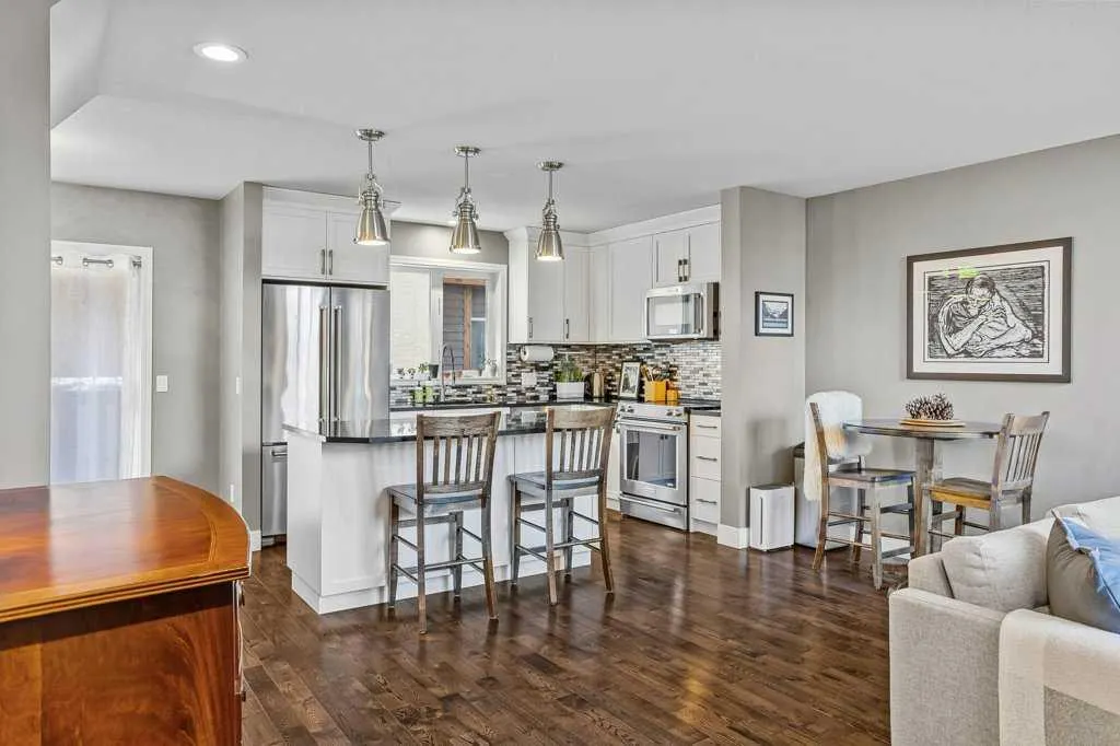 601 4 Street, #3