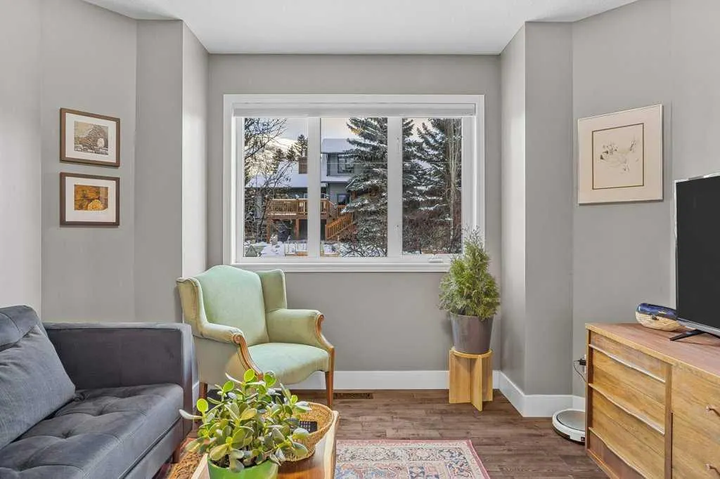 601 4 Street, #3