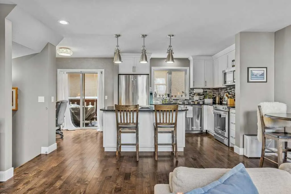 601 4 Street, #3