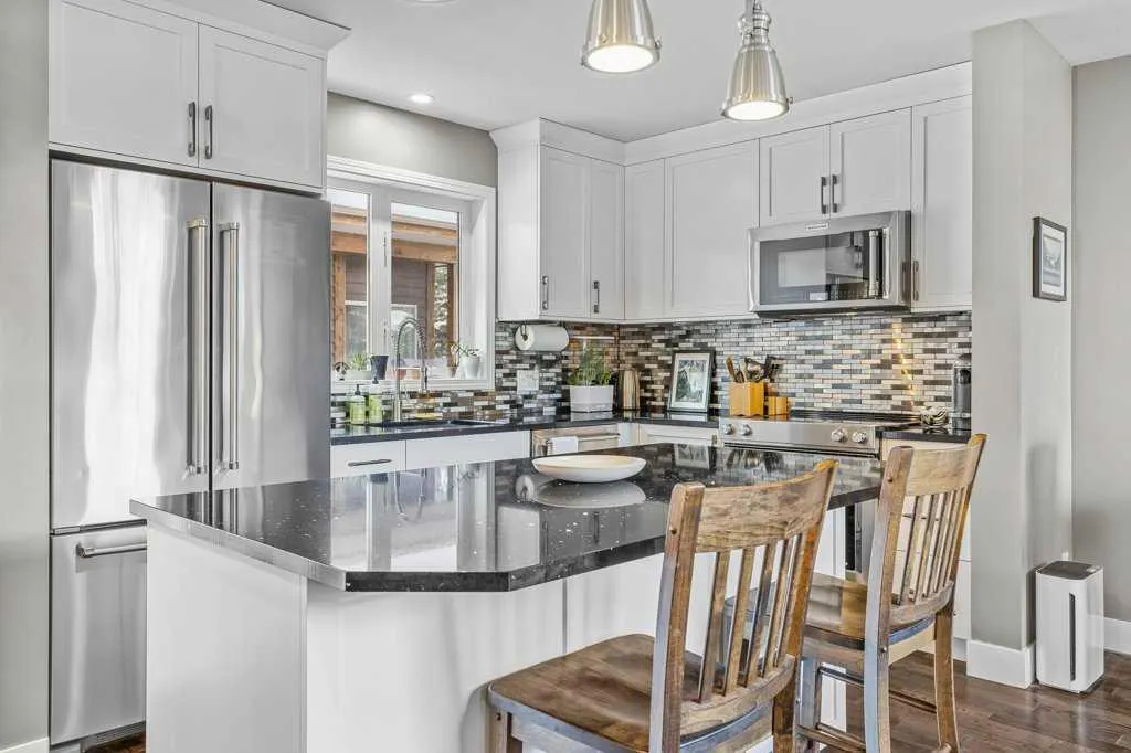 601 4 Street, #3