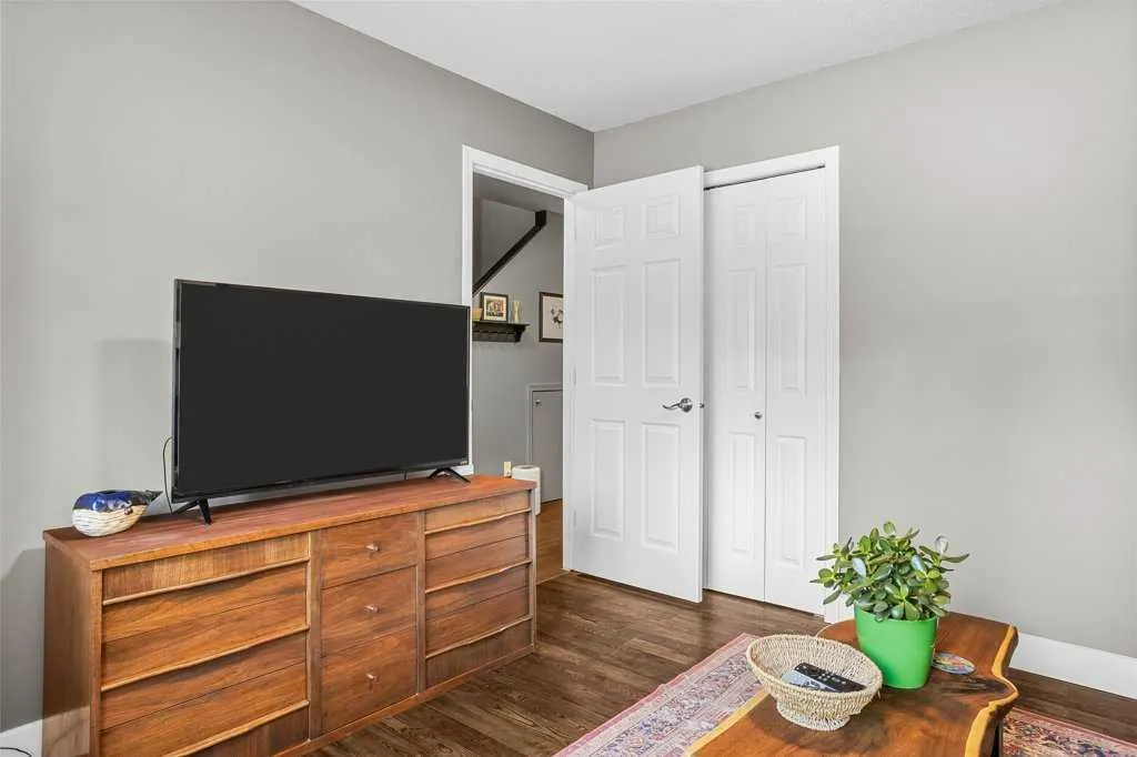 601 4 Street, #3