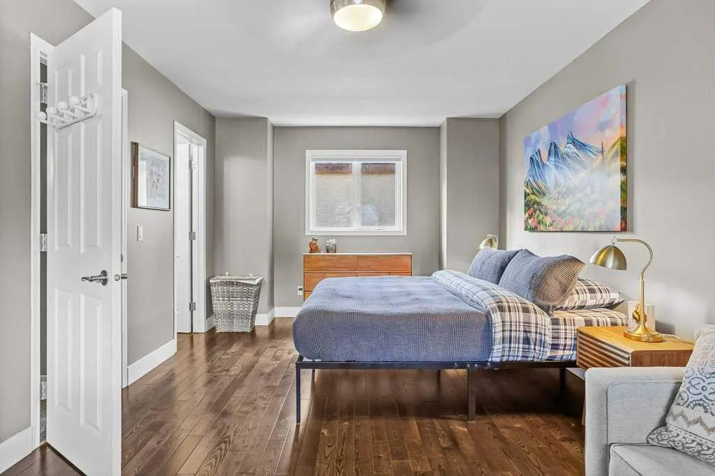 601 4 Street, #3