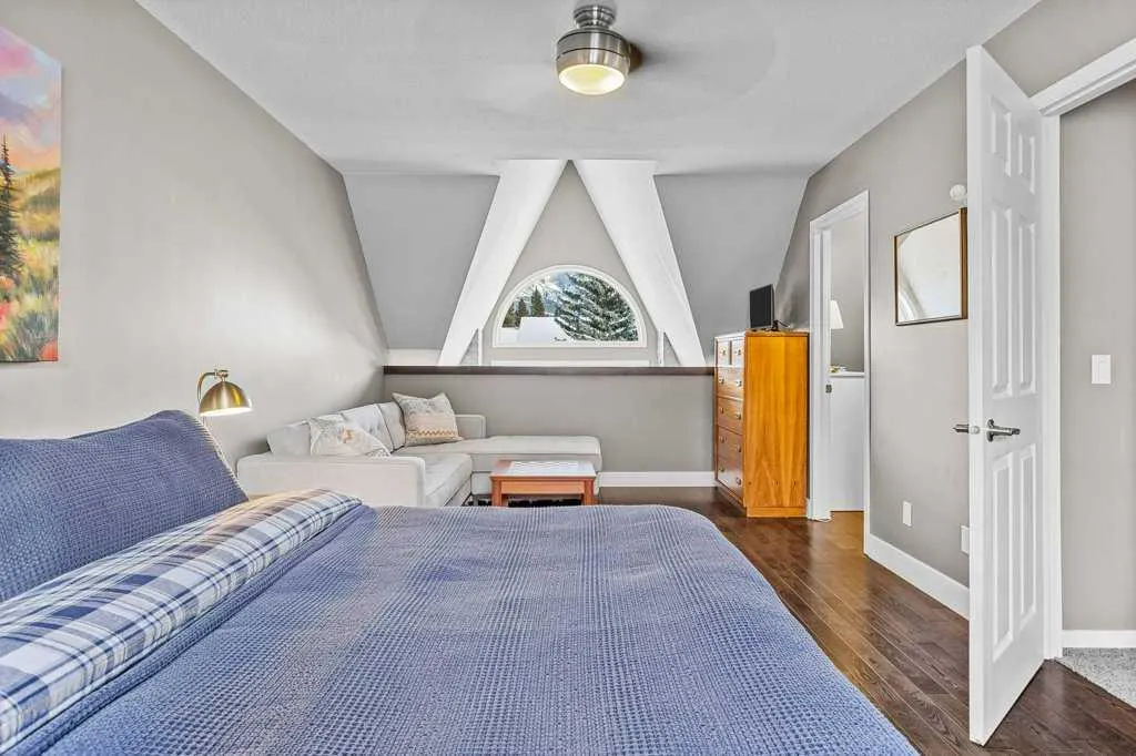 601 4 Street, #3