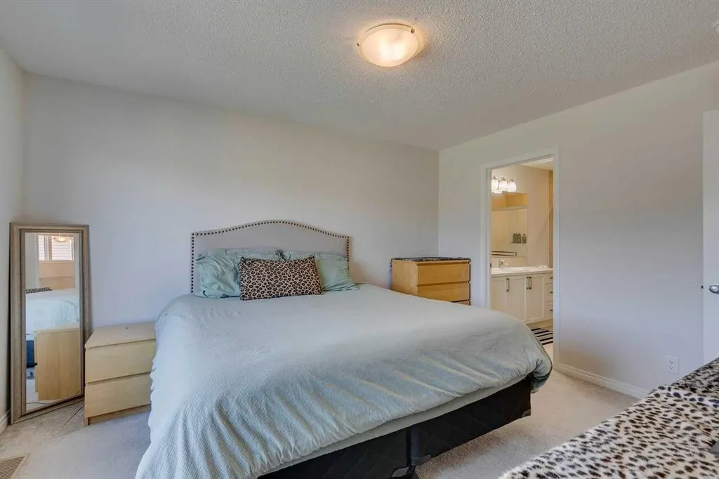 305 Heartland Crescent