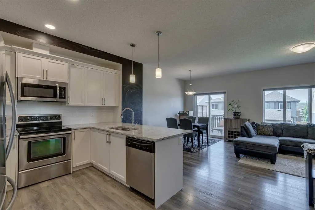 305 Heartland Crescent