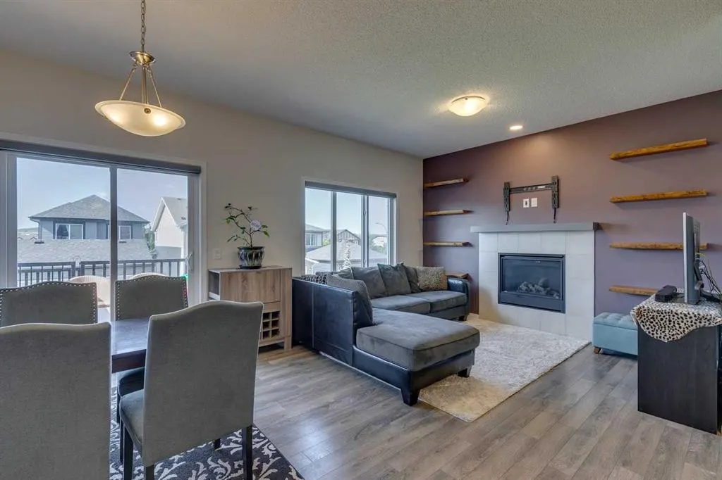 305 Heartland Crescent